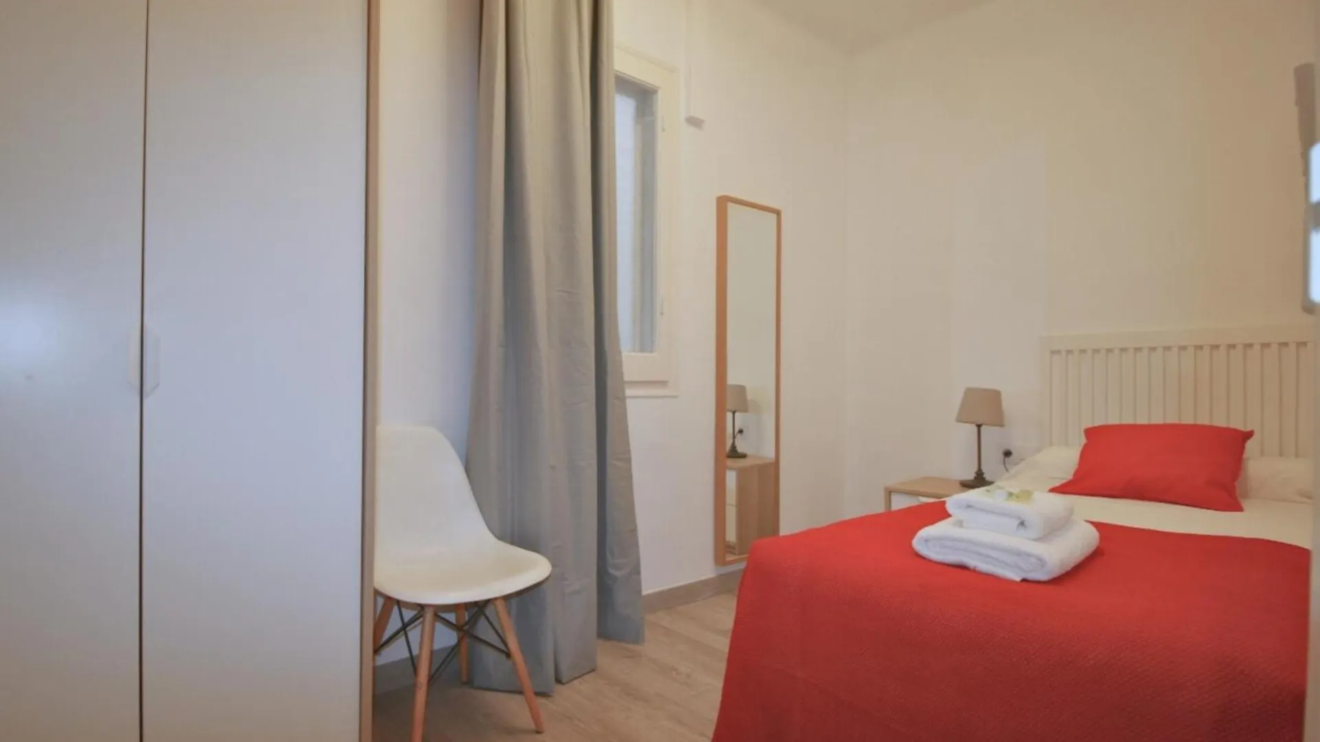 Located Close To The Metro, Perfect For 6 People Apartment L'Hospitalet de Llobregat 0*,  Spain