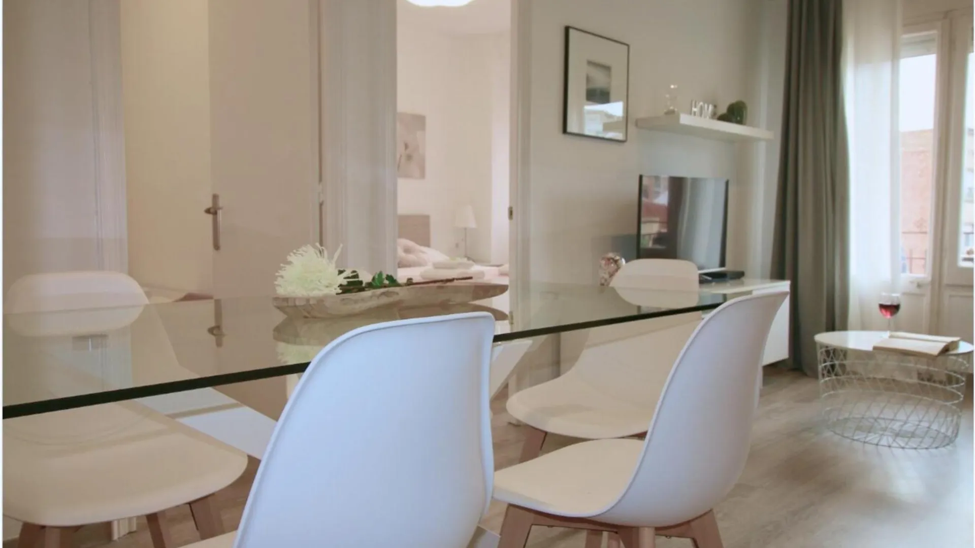 Located Close To The Metro, Perfect For 6 People Apartment L'Hospitalet de Llobregat Spain