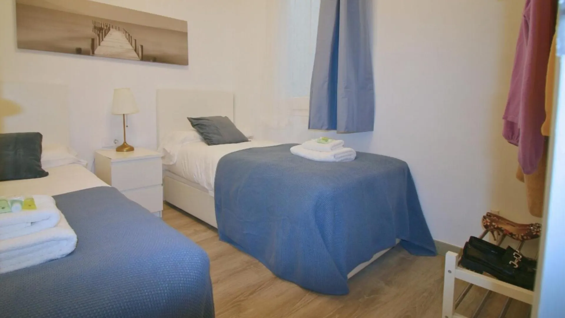 Located Close To The Metro, Perfect For 6 People Apartment L'Hospitalet de Llobregat